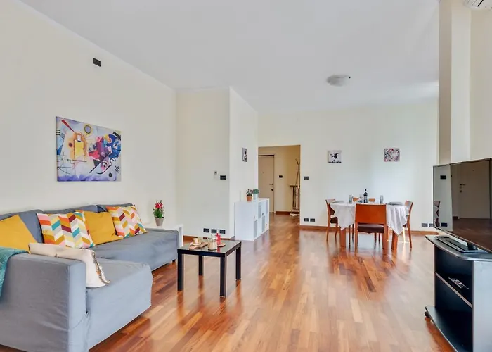 Oltretorrente Ampio Con Balconi Apartamento